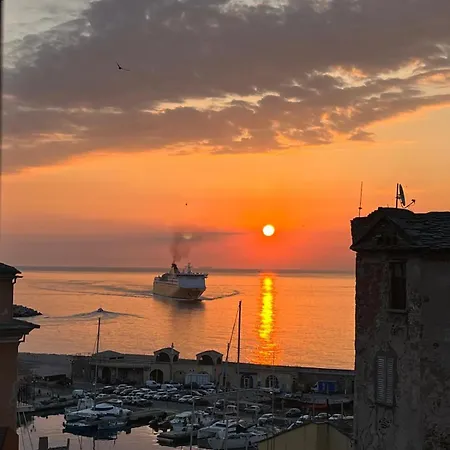 Apartament Vittoria Homes / Julia