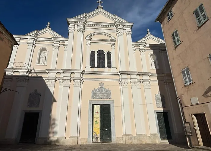 Vittoria Homes / Julia Bastia (Corsica)