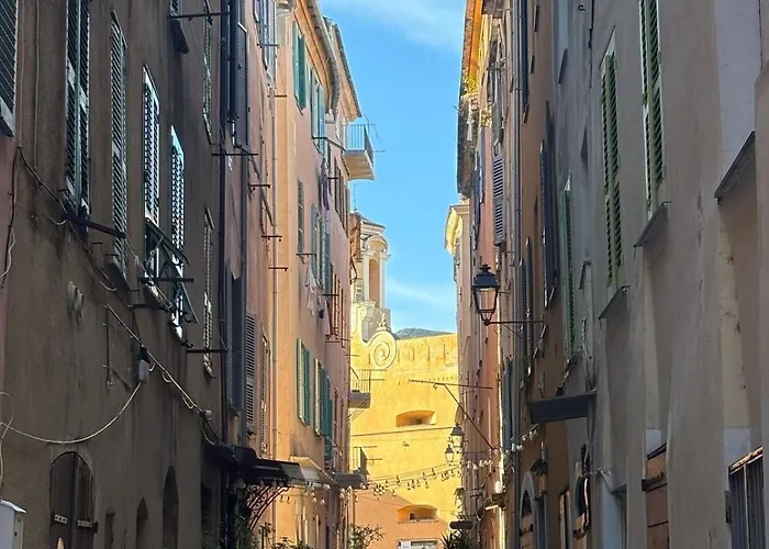 Vittoria Homes / Julia