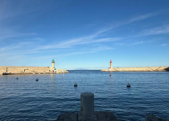 Vittoria Homes / Julia Apartment