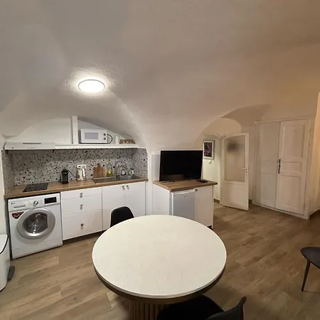 Vittoria Homes / Julia Μπαστιά