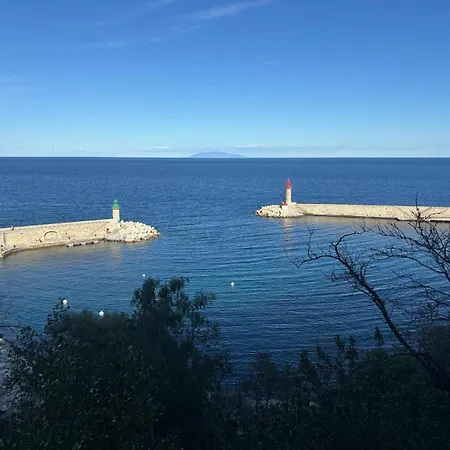 Vittoria Homes / Julia Μπαστιά