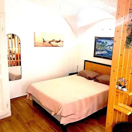 Διαμέρισμα Vittoria Homes / Julia Μπαστιά