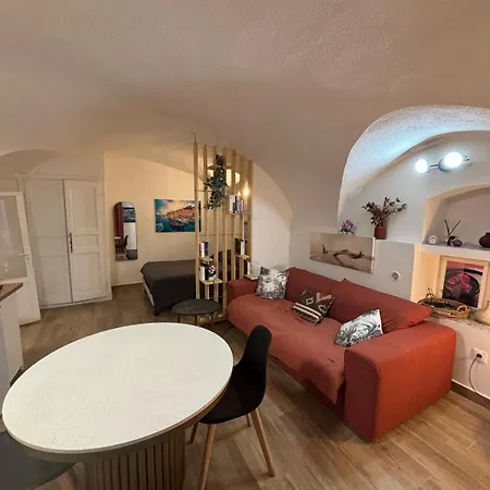 Vittoria Homes / Julia *